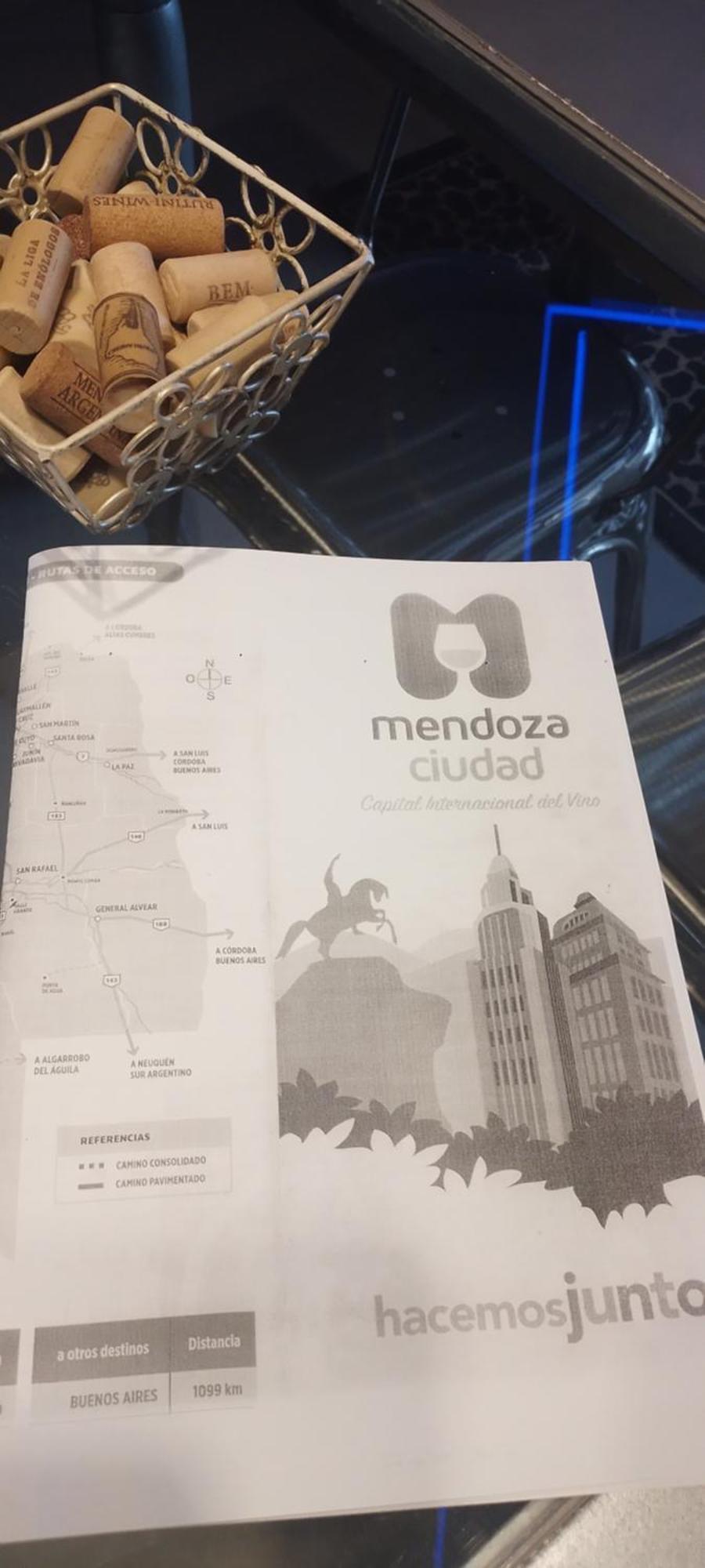 Departamento Boutique De Disenador " Terraza 22 " - Cochera- Vista A La Montana- Cancelacion Gratuita- Pagaras En El Alojamiento Mendoza Ngoại thất bức ảnh
